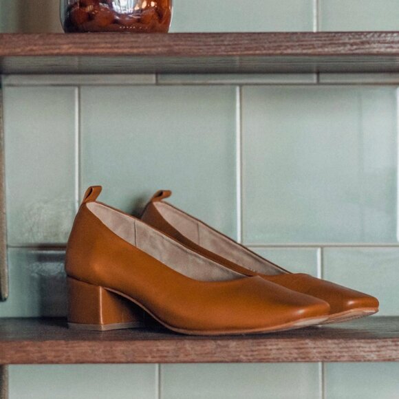 Poppy Barley The Daily Pump Leather Heel Square Toe Chunky Block Mary Jane Style - Picture 1 of 16